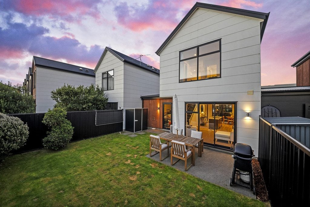 12 Packard Crescent, Halswell, Christchurch - Carousel 2