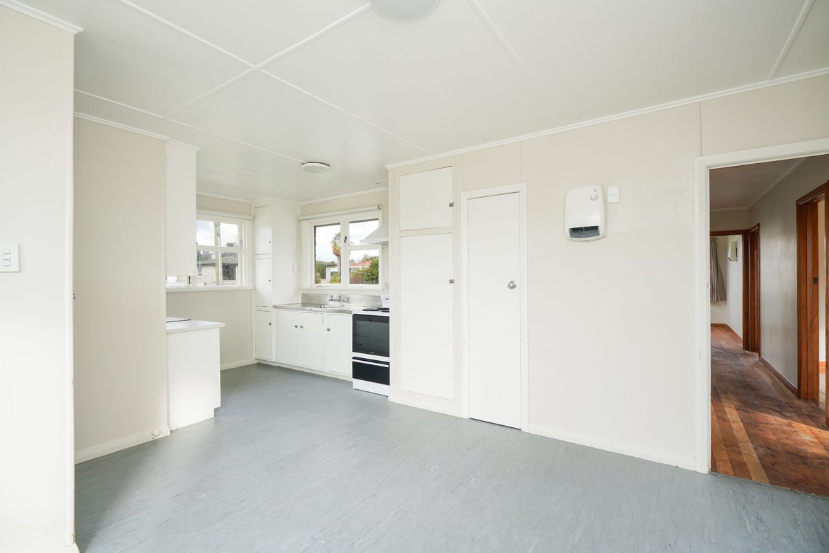 5 Anderson Place, East Gore, Gore - Carousel 13