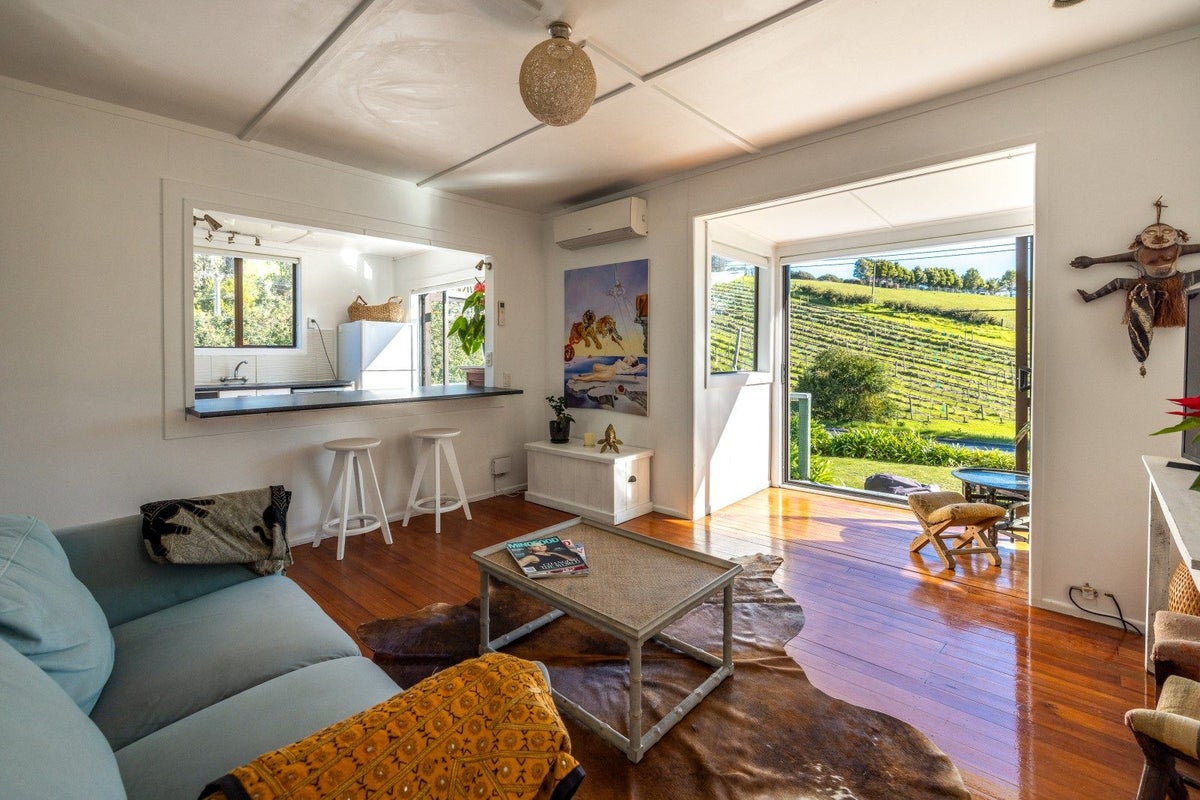 49 Onetangi Road, Onetangi, Waiheke Island - Carousel 1