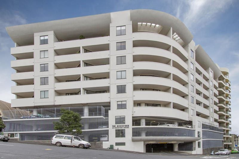 7F/22 Beresford Square, Auckland Central, Auckland - Carousel 2
