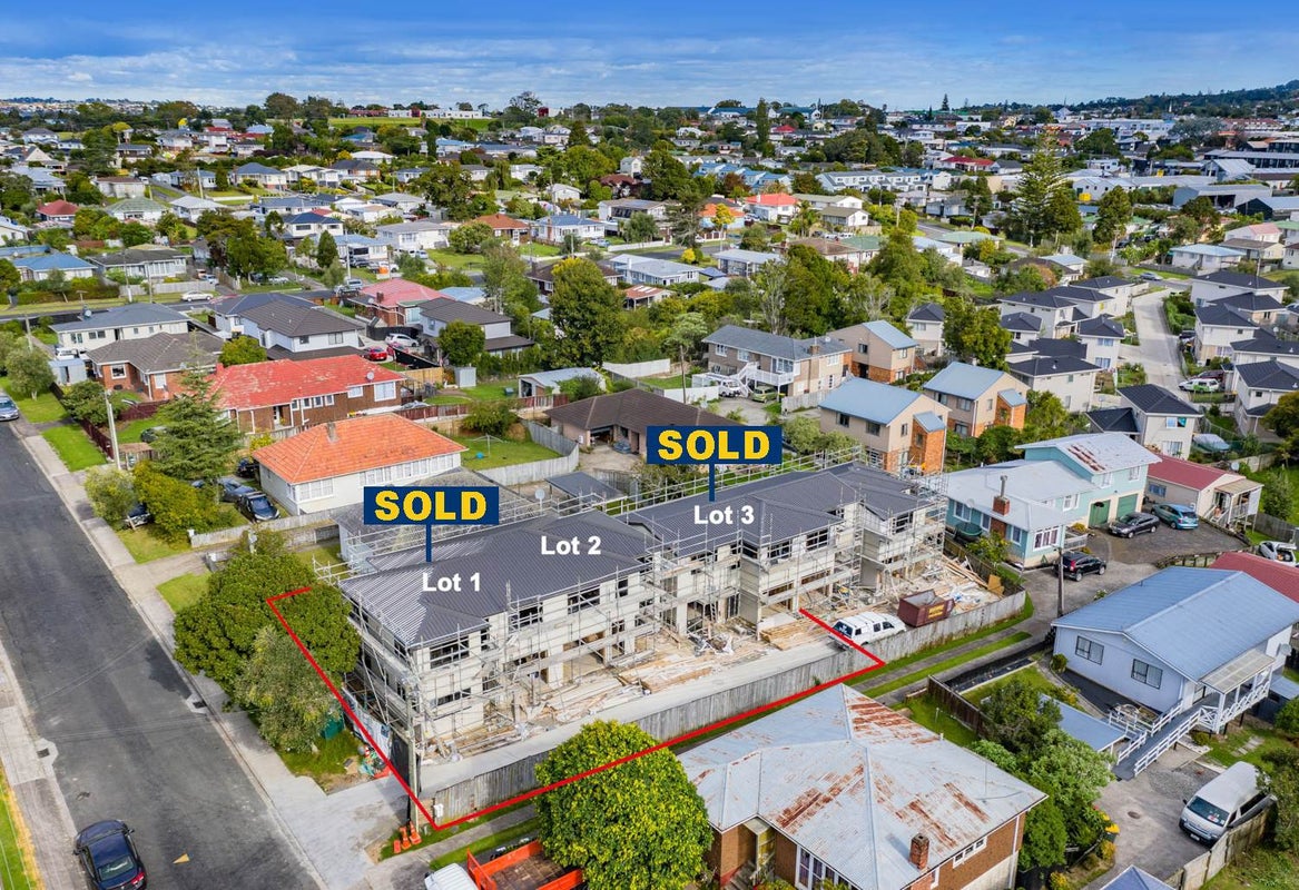 10B Kelkirk Street, Kelston, Auckland - Carousel 1