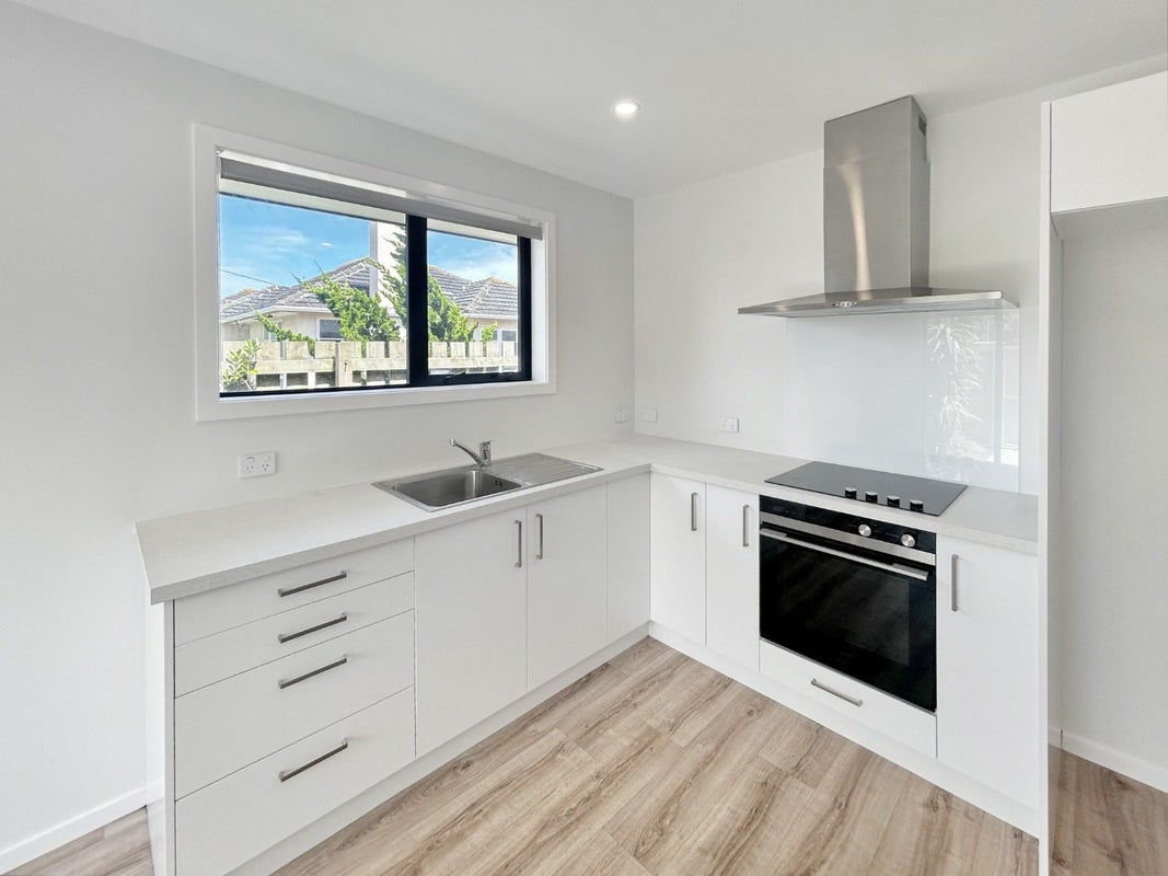 28 Rangiora Street, Castlecliff, Whanganui - Carousel 2