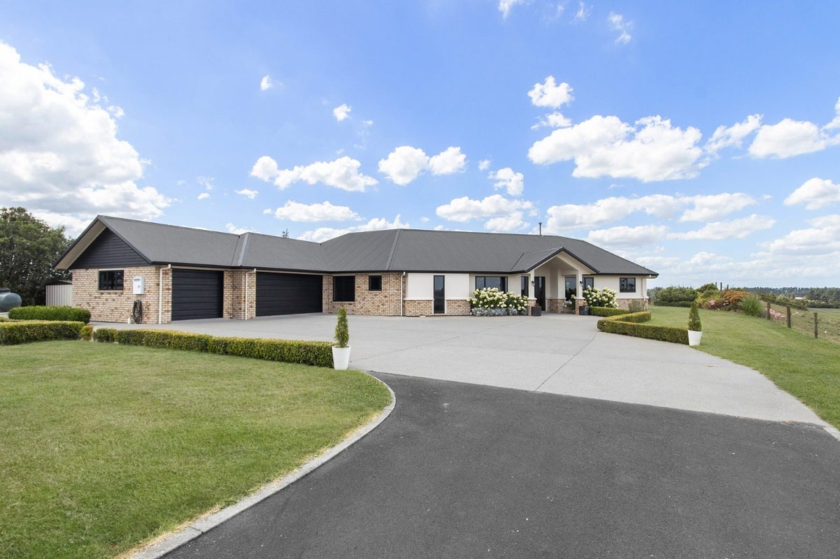 58 Ridge Park Drive, Horotiu - Carousel 1