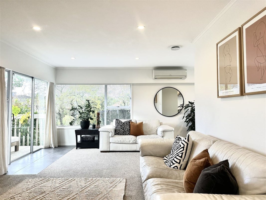 3/9 Roberts Avenue, Bayswater, Auckland - Carousel 1