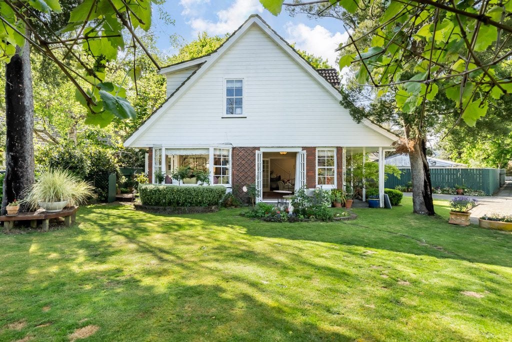 439 Fergusson Drive, Heretaunga, Upper Hutt - Carousel 31