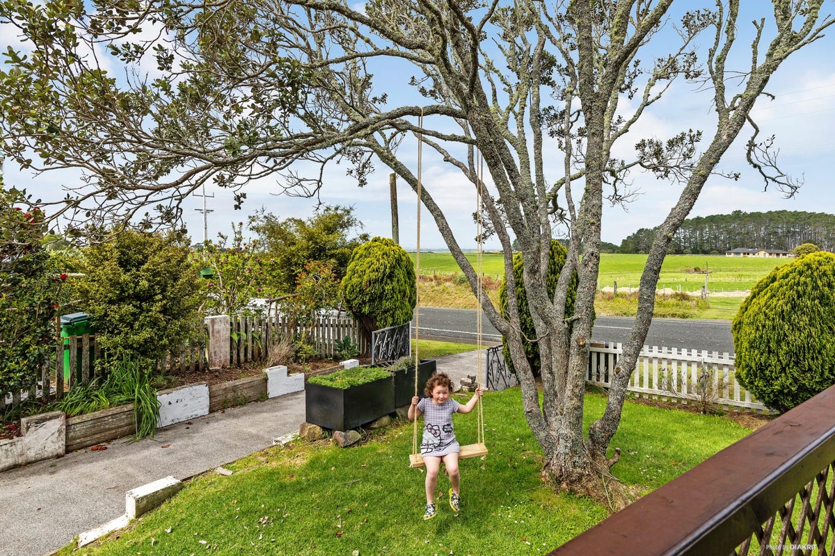 2639 Awhitu Road, Waiuku - Carousel 1