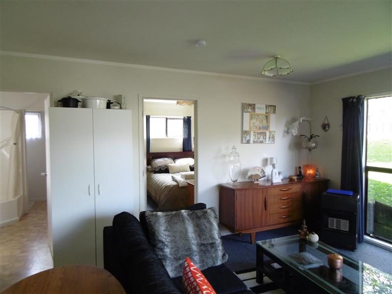 1 Walnut Lane, Browns Bay, Auckland - Carousel 3