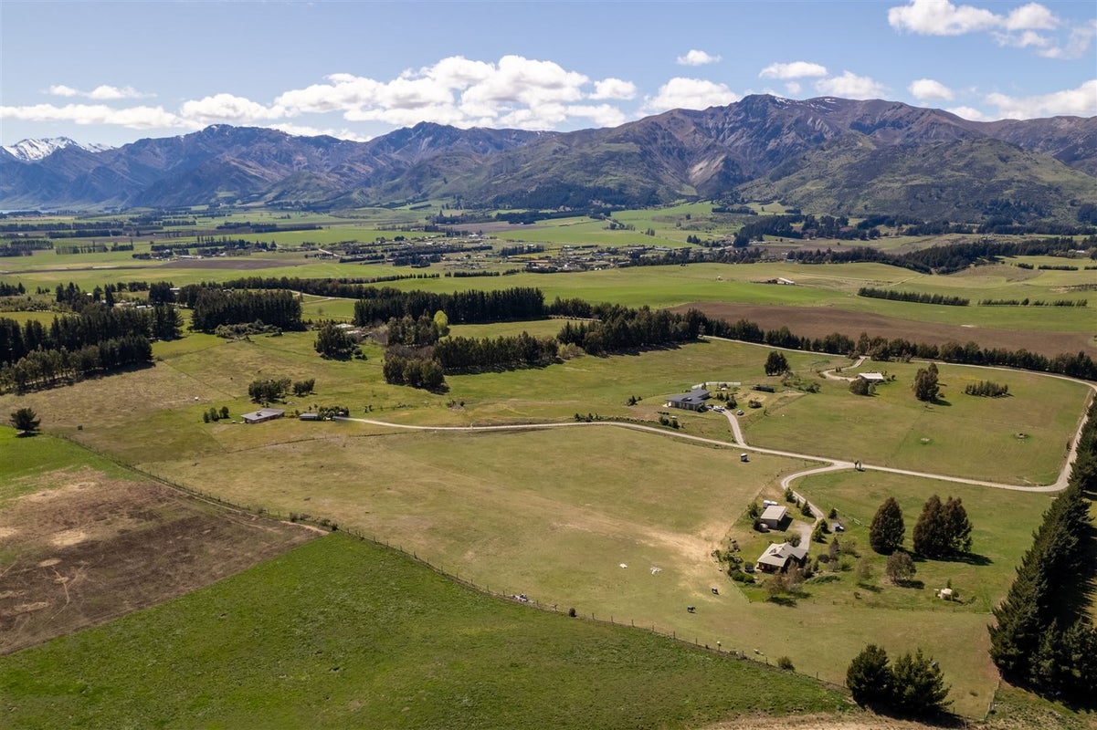 191 Loess Lane, Hawea Flat, Wanaka - Carousel 1