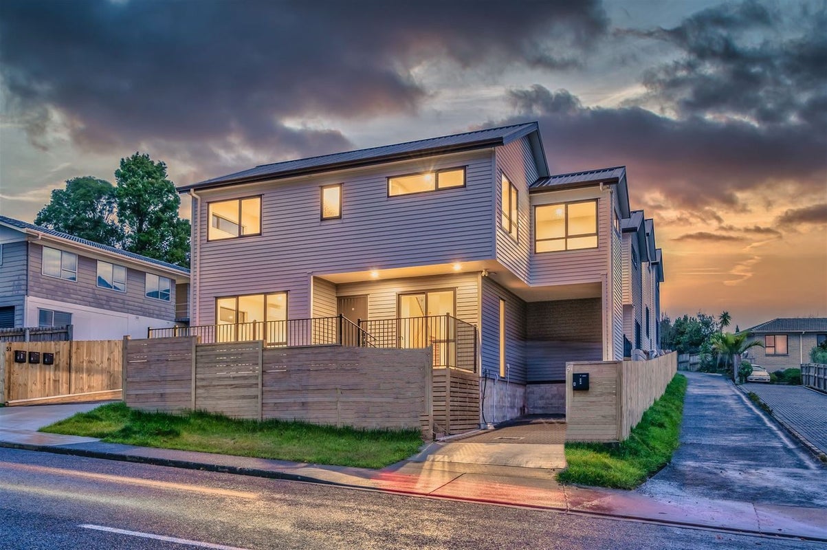 51A Reynella Drive, Massey, Auckland - Carousel 2