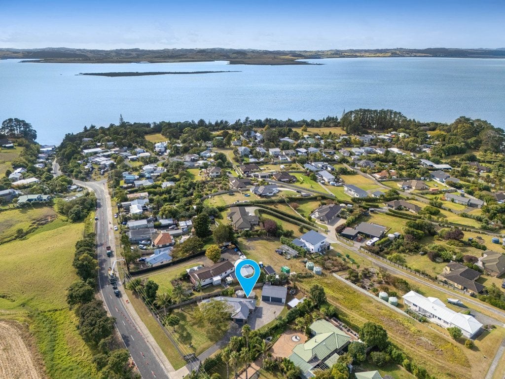 47 Shelly Beach Road, Helensville - Carousel 36