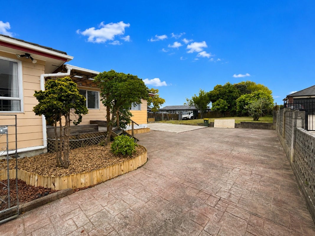 23 Balloch Street, Randwick Park, Auckland - Carousel 10