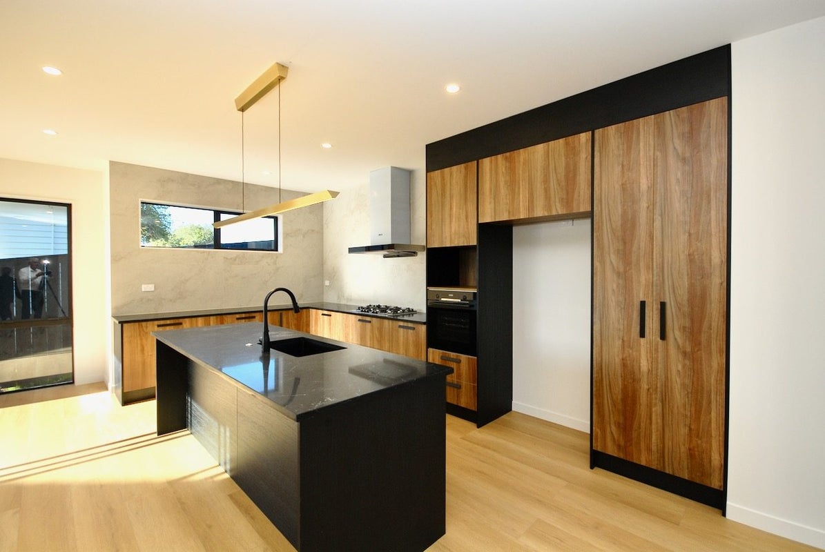9C Arran Road, Browns Bay, Auckland - Carousel 2
