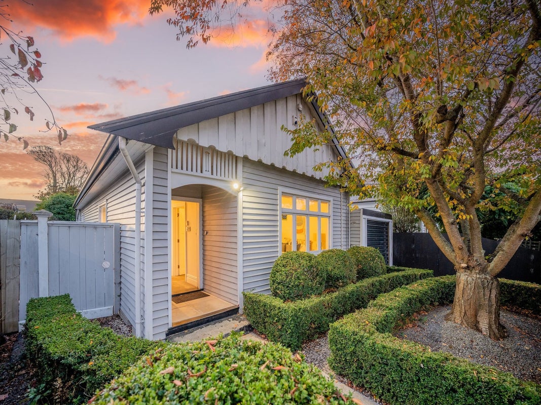 89 St Albans Street, St Albans, Christchurch - Carousel 1