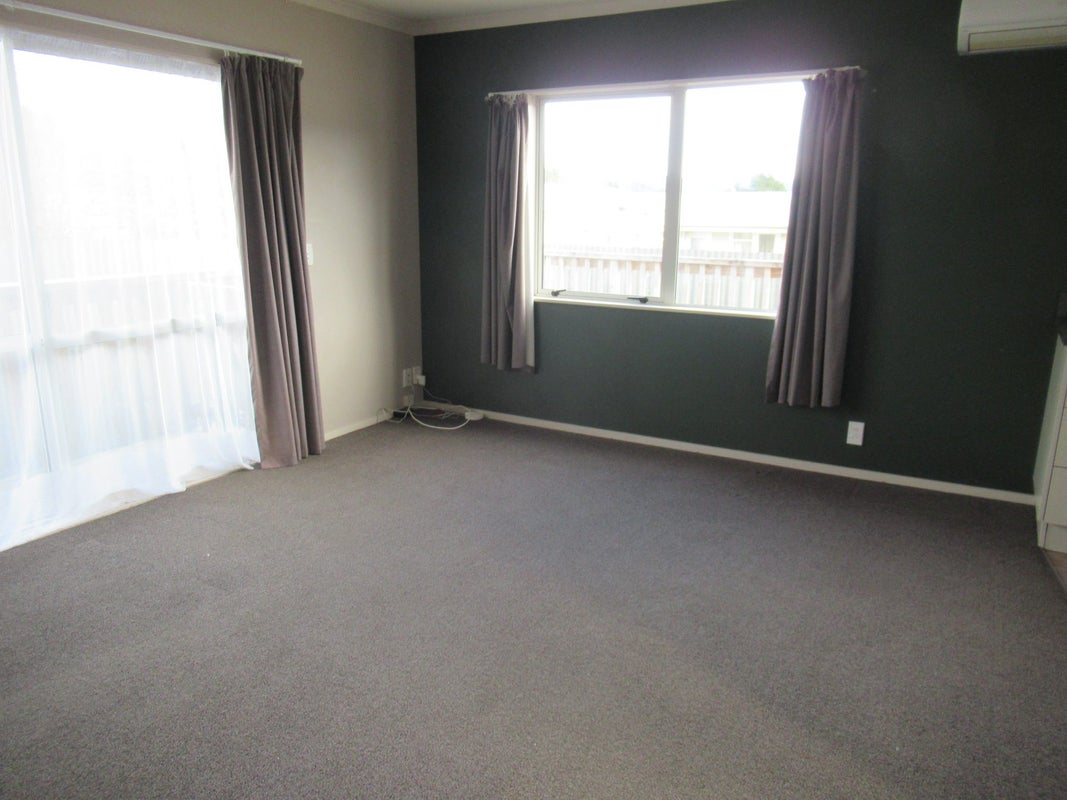 32A Aniseed Grove, Timberlea, Upper Hutt - Carousel 2