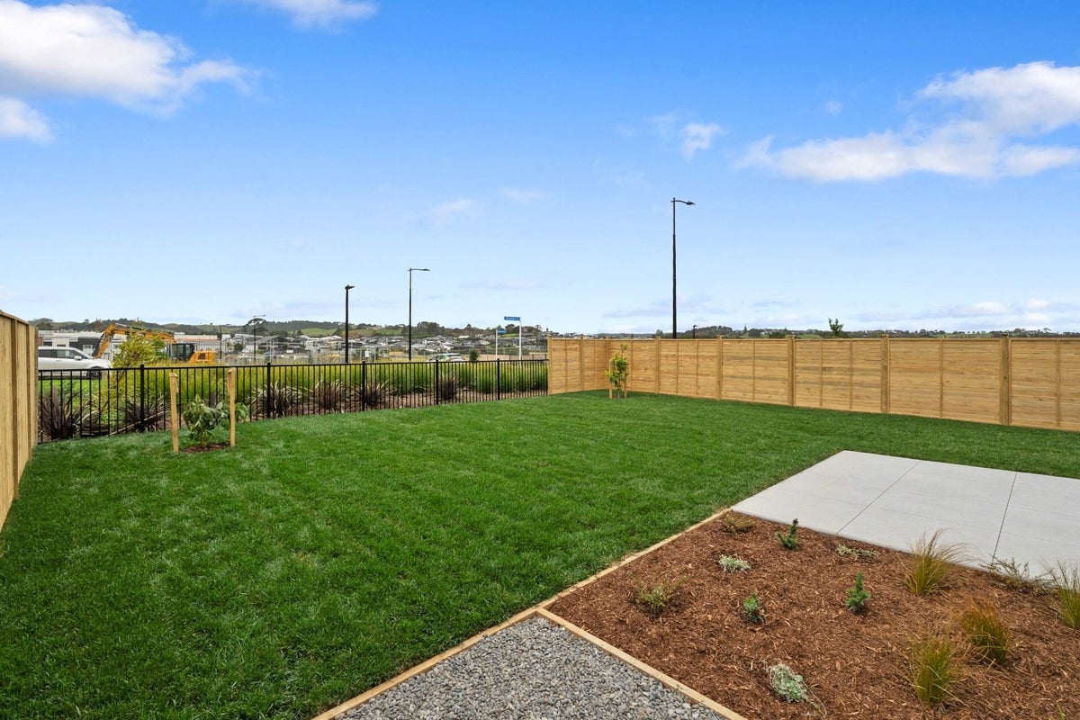 18 Kanae Drive, Beachlands, Auckland - Carousel 26