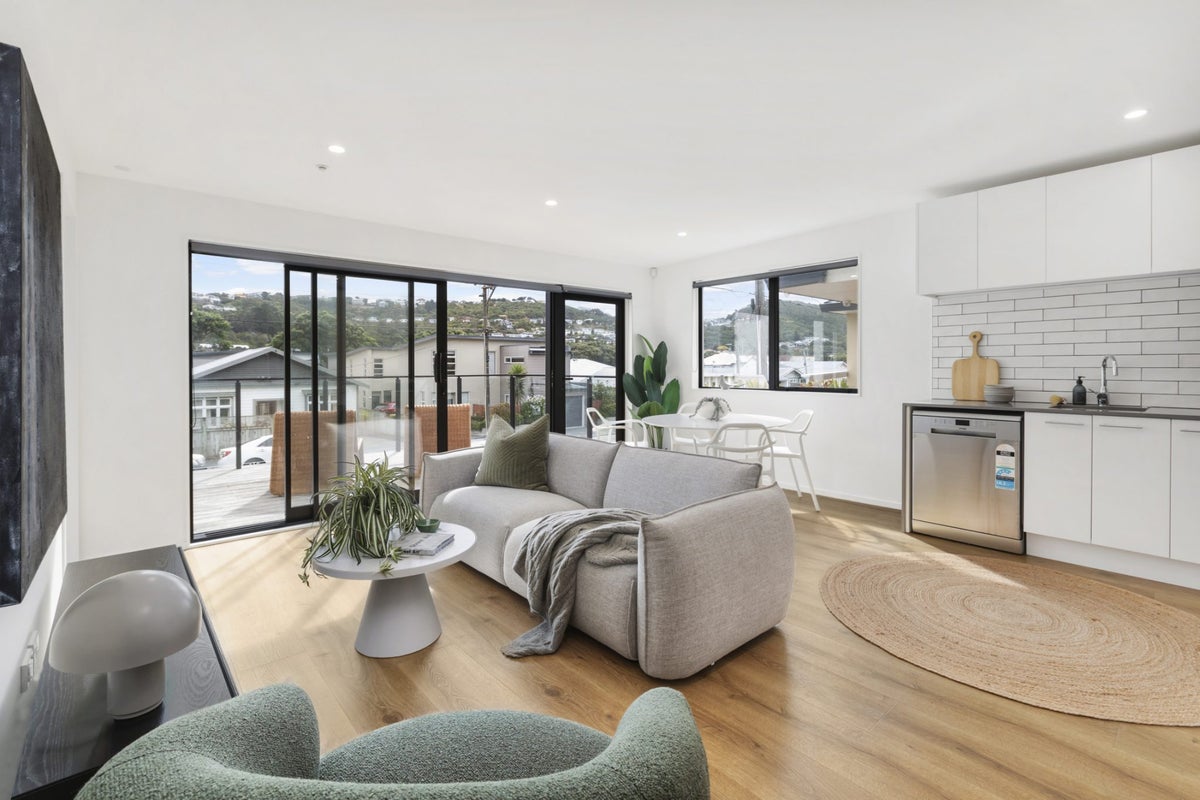 68A Darlington Road, Miramar, Wellington - Carousel 1