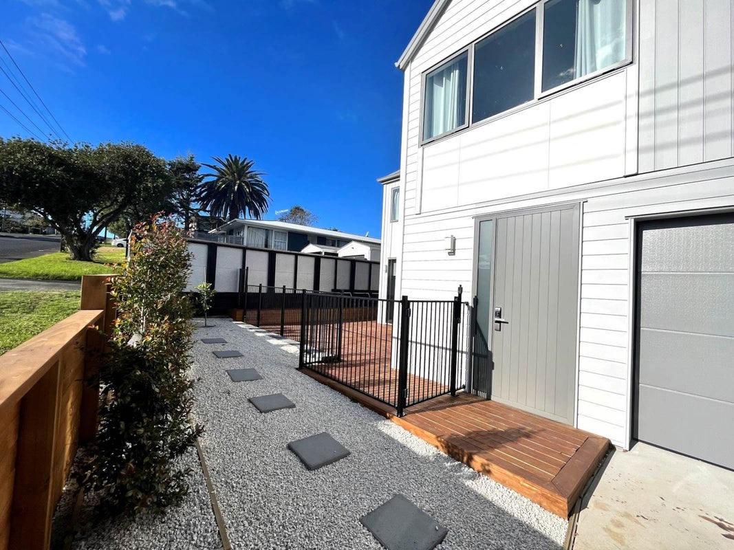52 Gordon Avenue, Milford, Auckland - Carousel 17