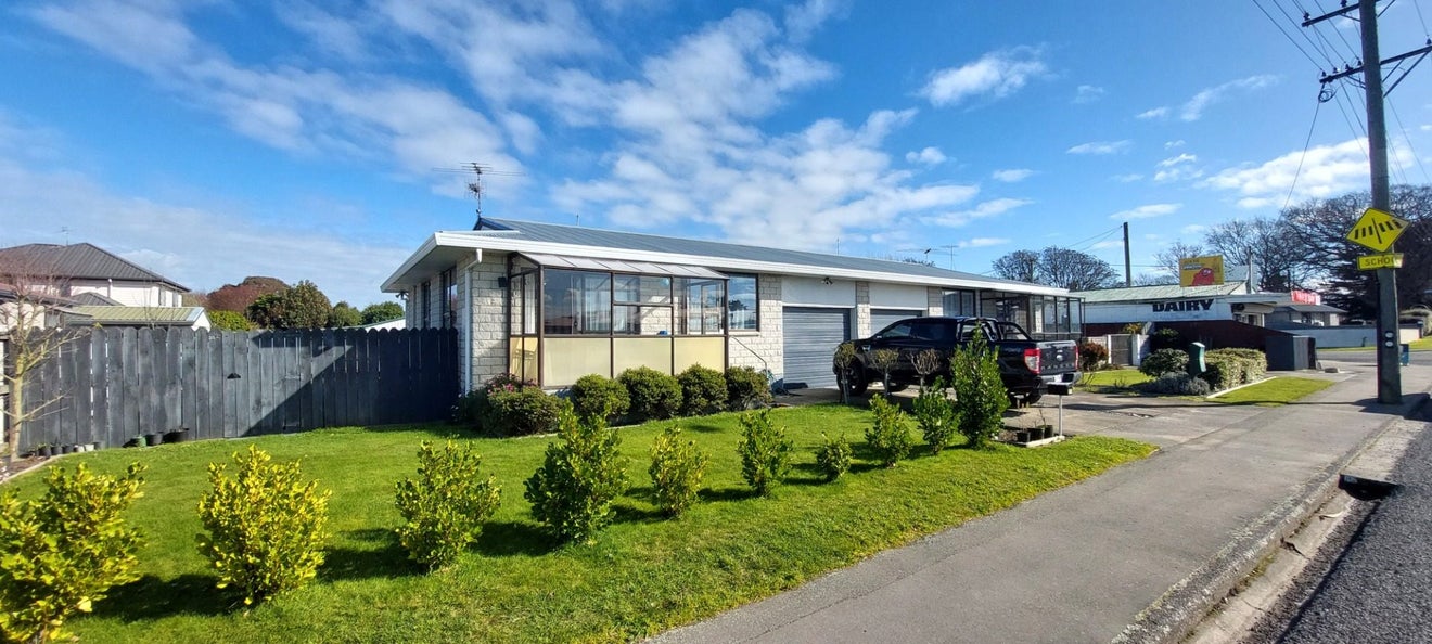 1/25 Kirk Road, Templeton, Christchurch - Carousel 1