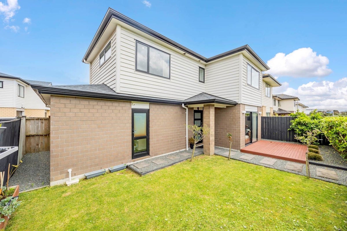 6 Nga Waka Place, Mangere, Auckland - Carousel 1