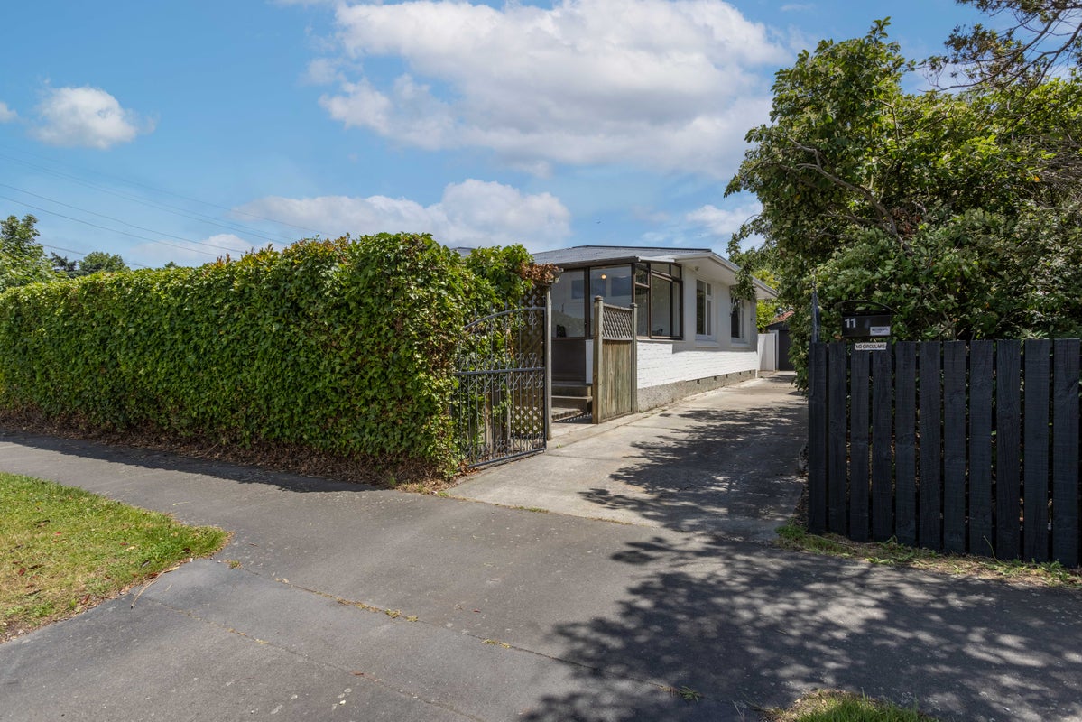 11 Clearbrook Street, Shirley, Christchurch - Carousel 1