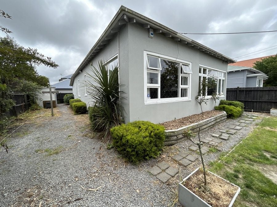 47 Gresford Street, Edgeware, Christchurch - Carousel 1