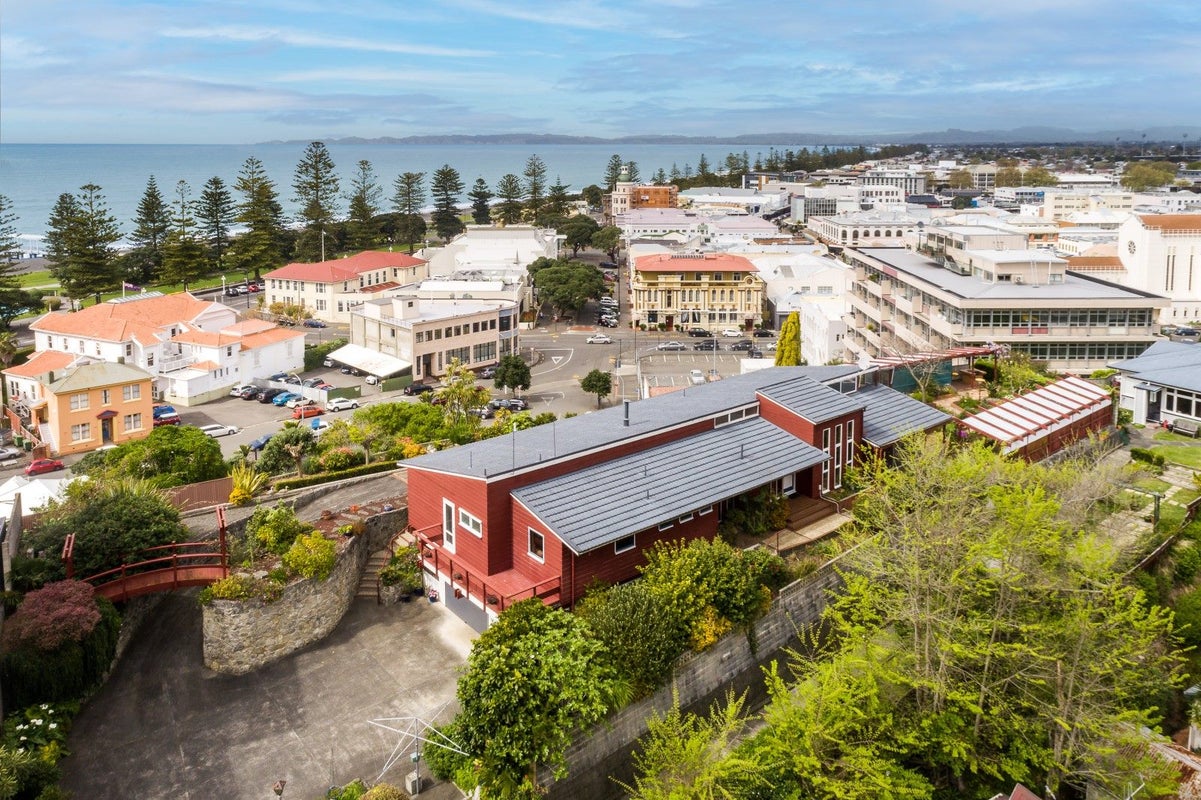 17 Brewster Street, Bluff Hill, Napier - Carousel 22