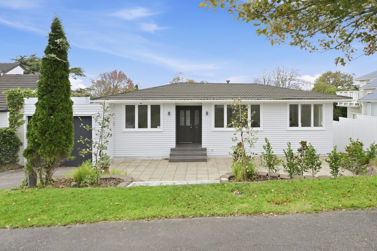 60 Ripon Crescent, Meadowbank, Auckland - Carousel 2