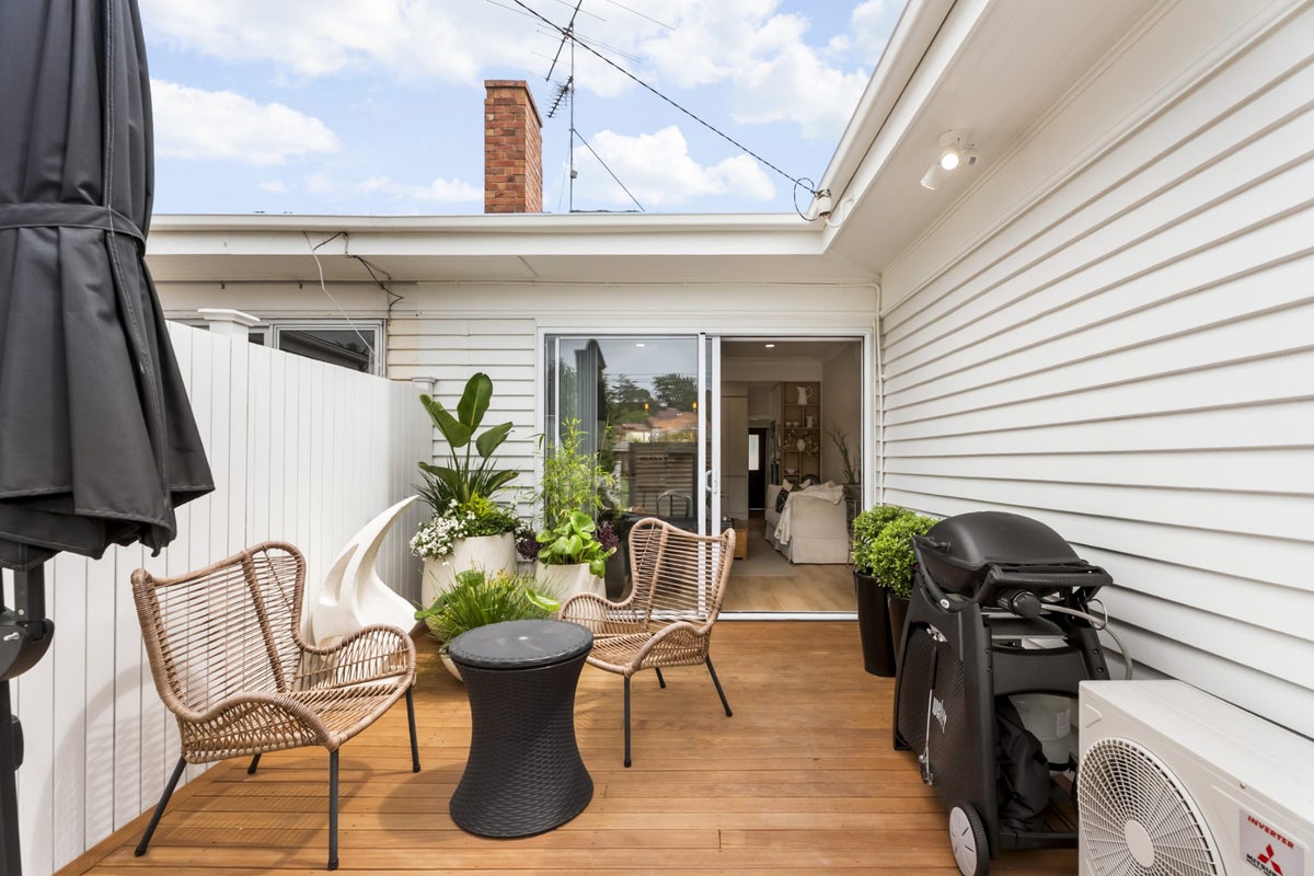 1/37 Patteson Avenue, Mission Bay, Auckland - Carousel 1