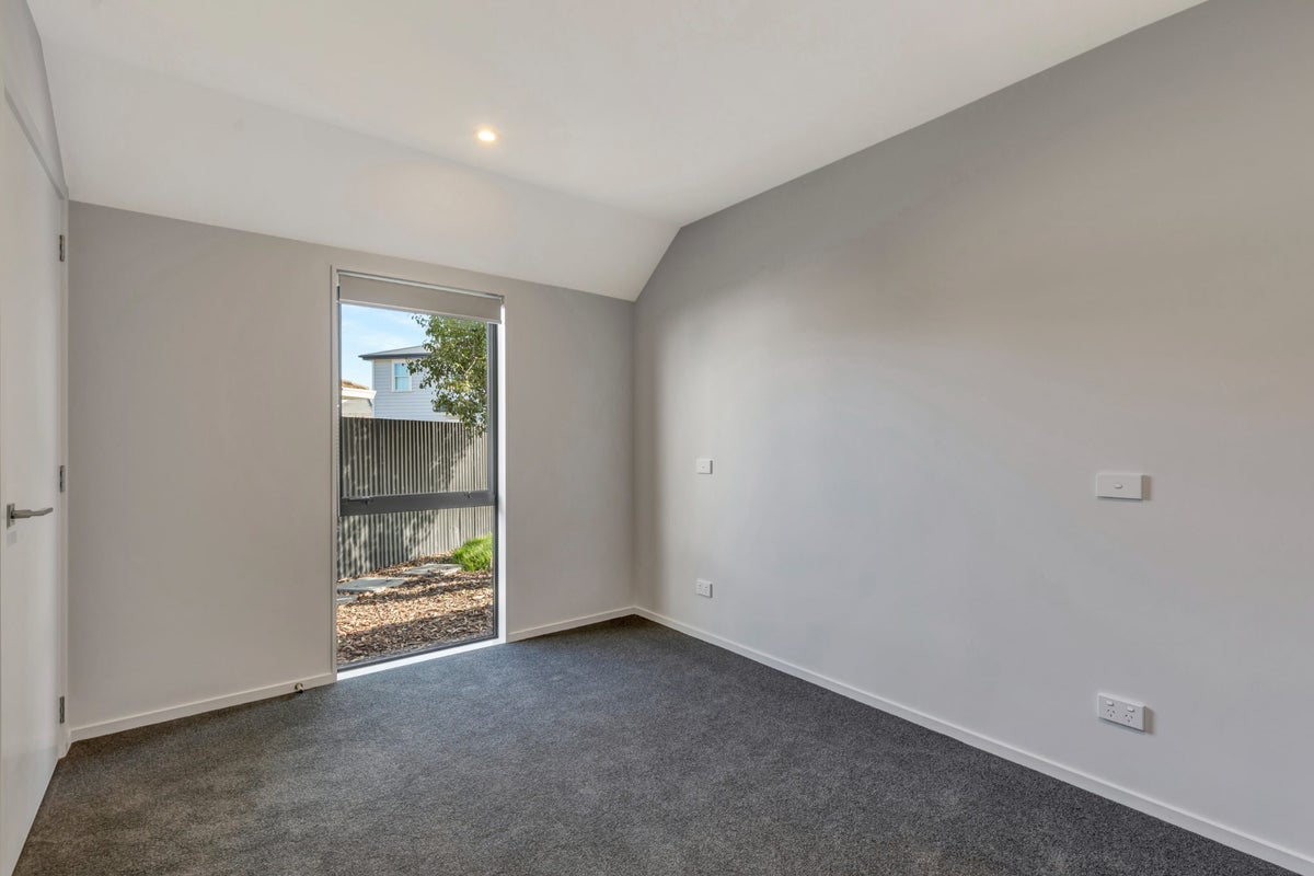 8/45 Dickens Street, Addington, Christchurch - Carousel 5
