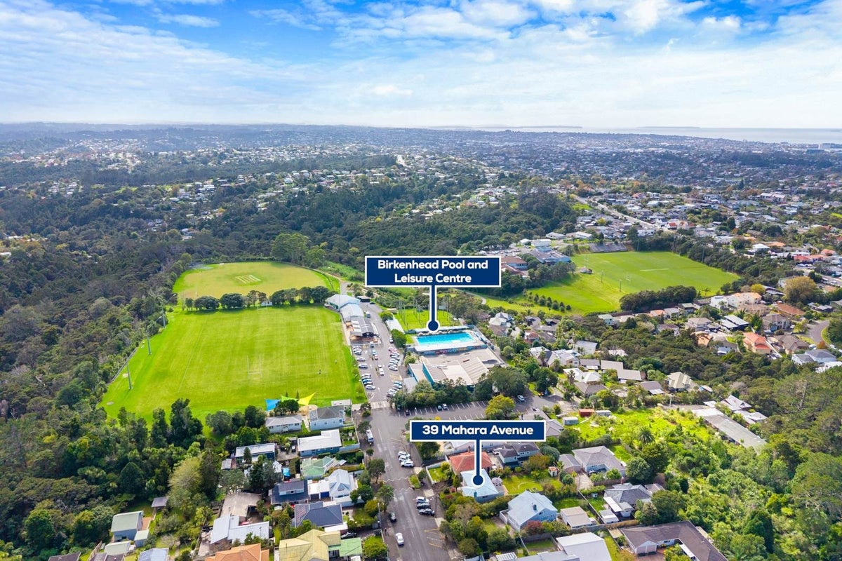 39 Mahara Avenue, Birkenhead, Auckland - Carousel 20