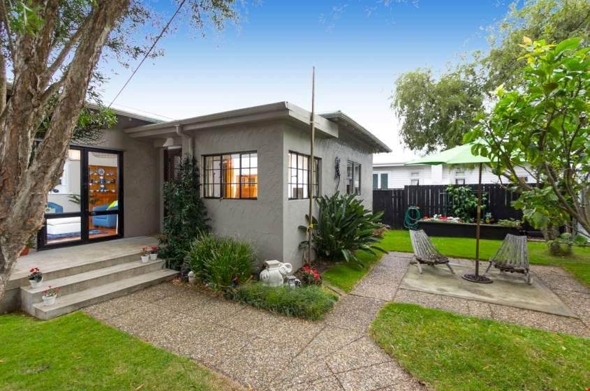 1/72 Pah Road, Epsom, Auckland - Carousel 1
