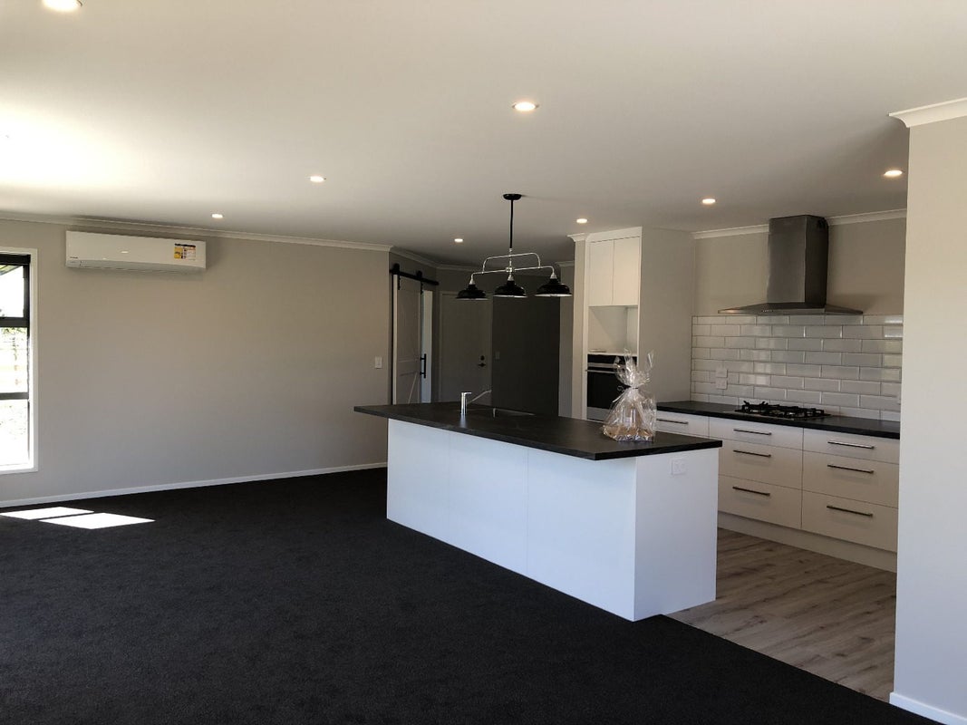 5 Roma Way, Waitarere Beach, Levin - Carousel 2