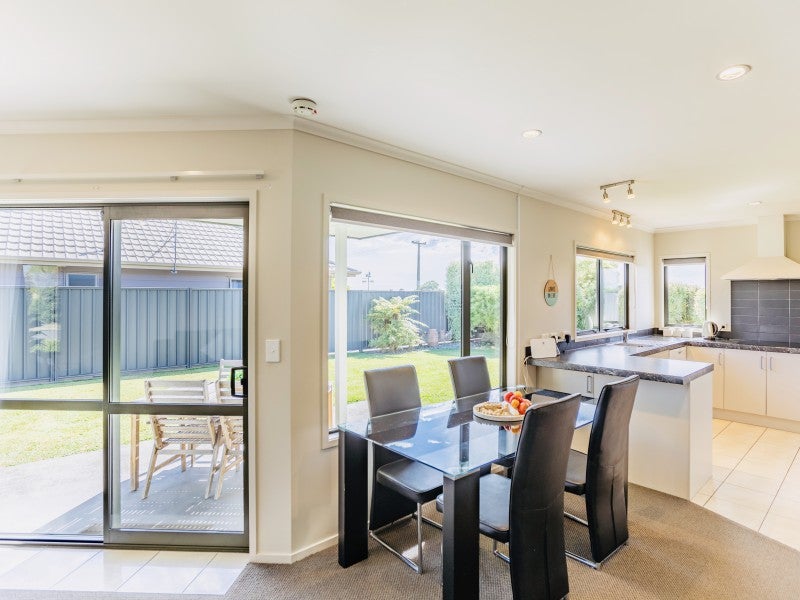 19 Mcnaughton Place, Onekawa, Napier - Carousel 2