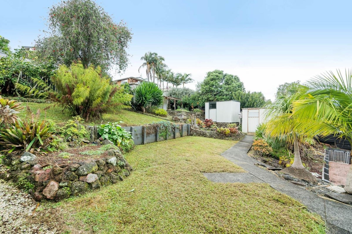 25 Sandiacre Way, Browns Bay, Auckland - Carousel 14