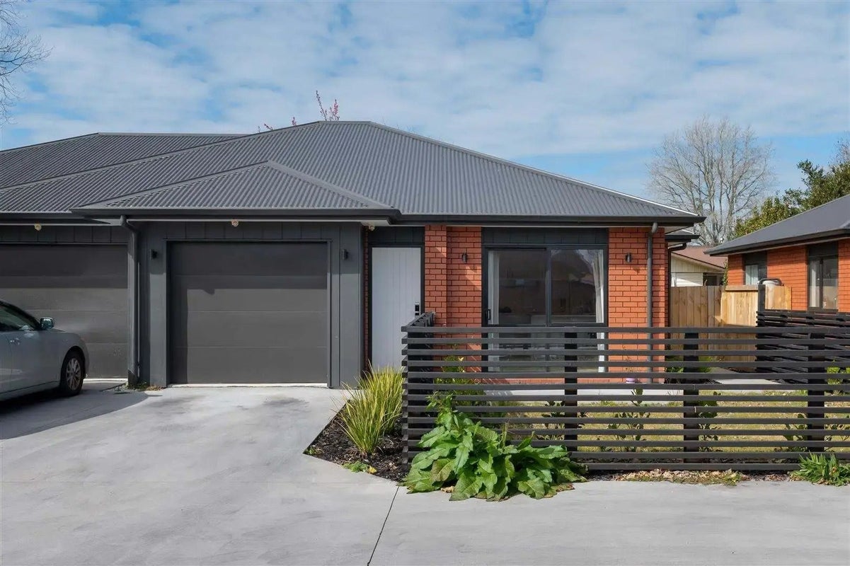3/142 Hukanui Road, Chartwell, Hamilton - Carousel 1