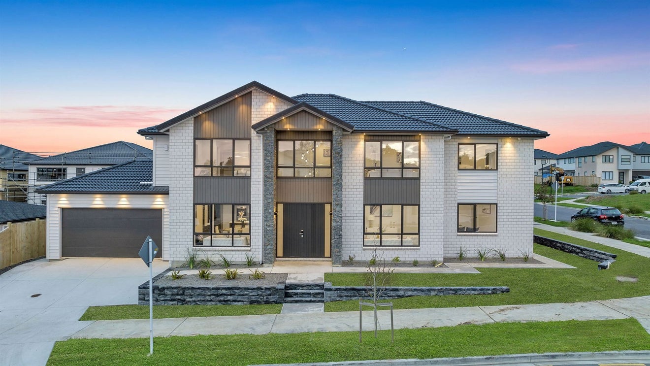 18 Tullymore Drive, Flat Bush, Auckland - Carousel 1