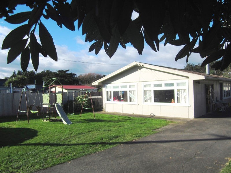 168 Park Avenue, Waitarere Beach, Levin - Carousel 1