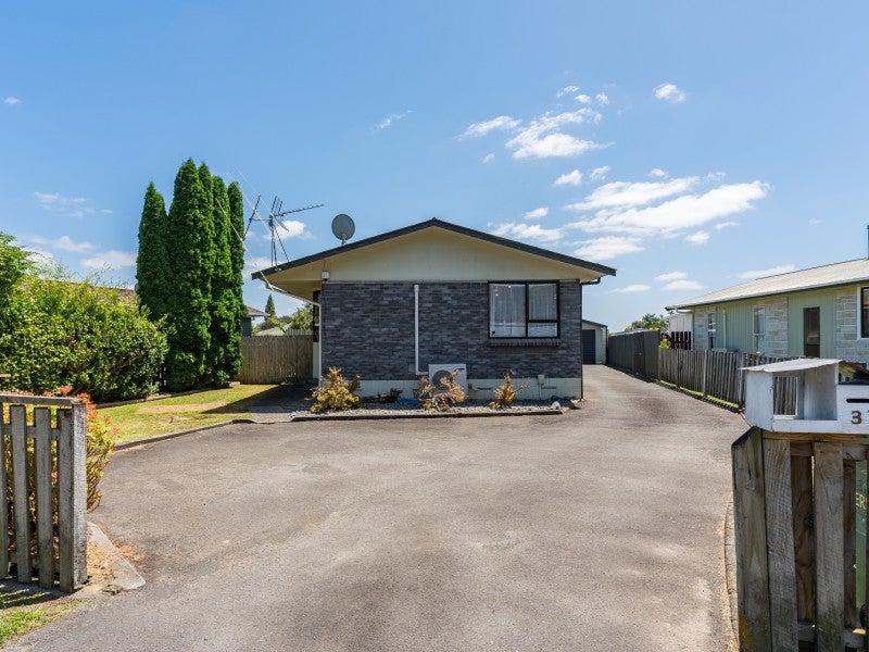 37 Tongariro Street, Chartwell, Hamilton - Carousel 2