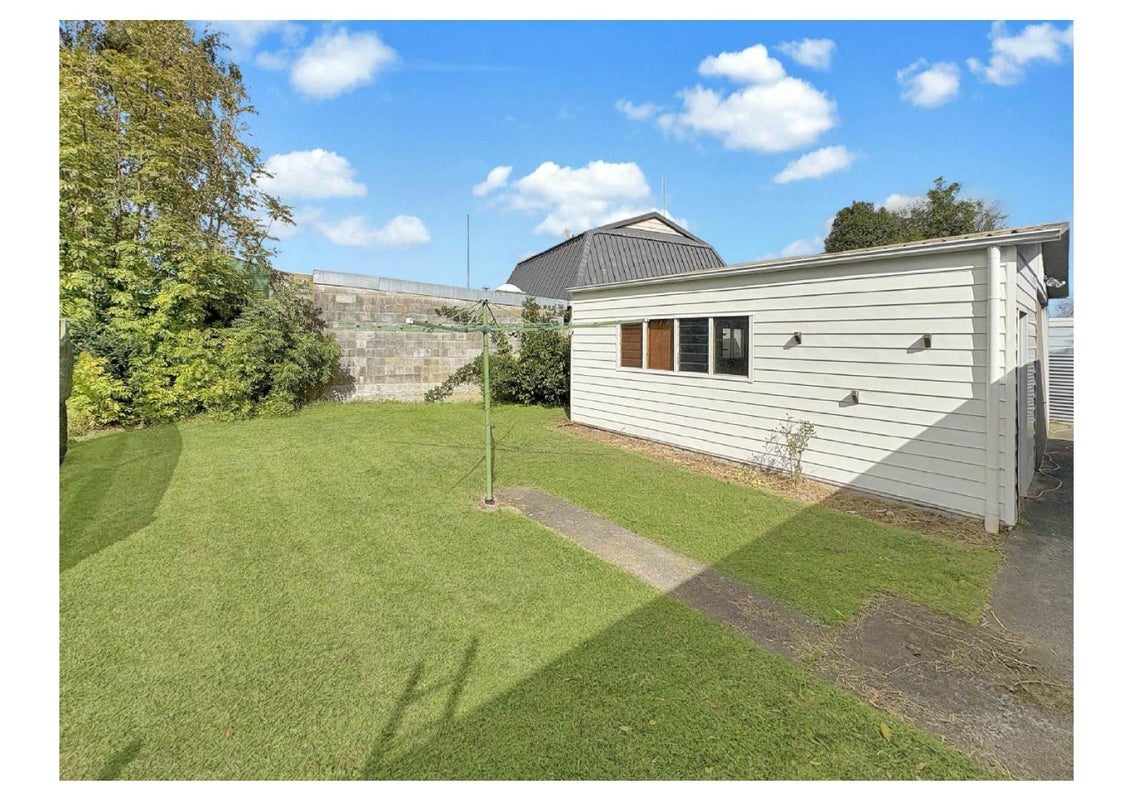 86 Stillwater Place, Westbrook, Palmerston North - Carousel 8