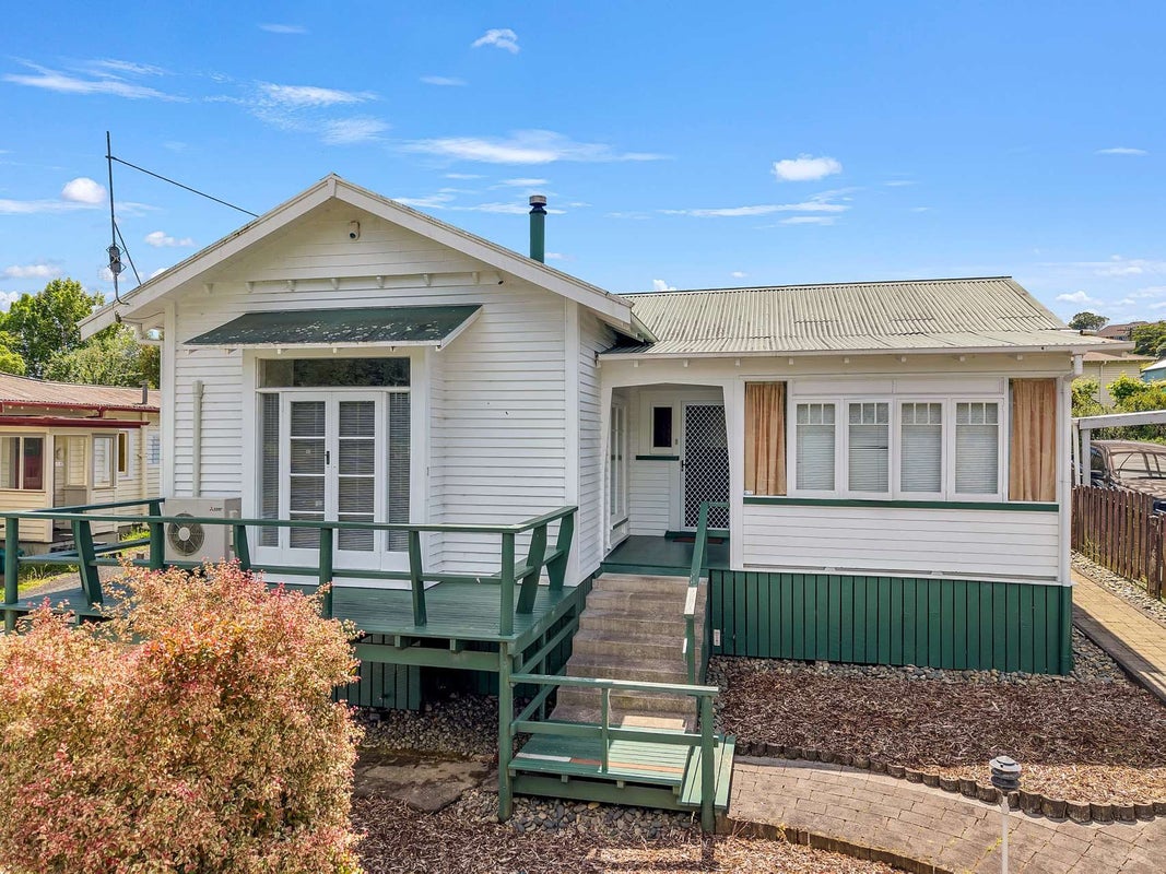 188 Normanby Road, Paeroa, Paeroa - Carousel 2