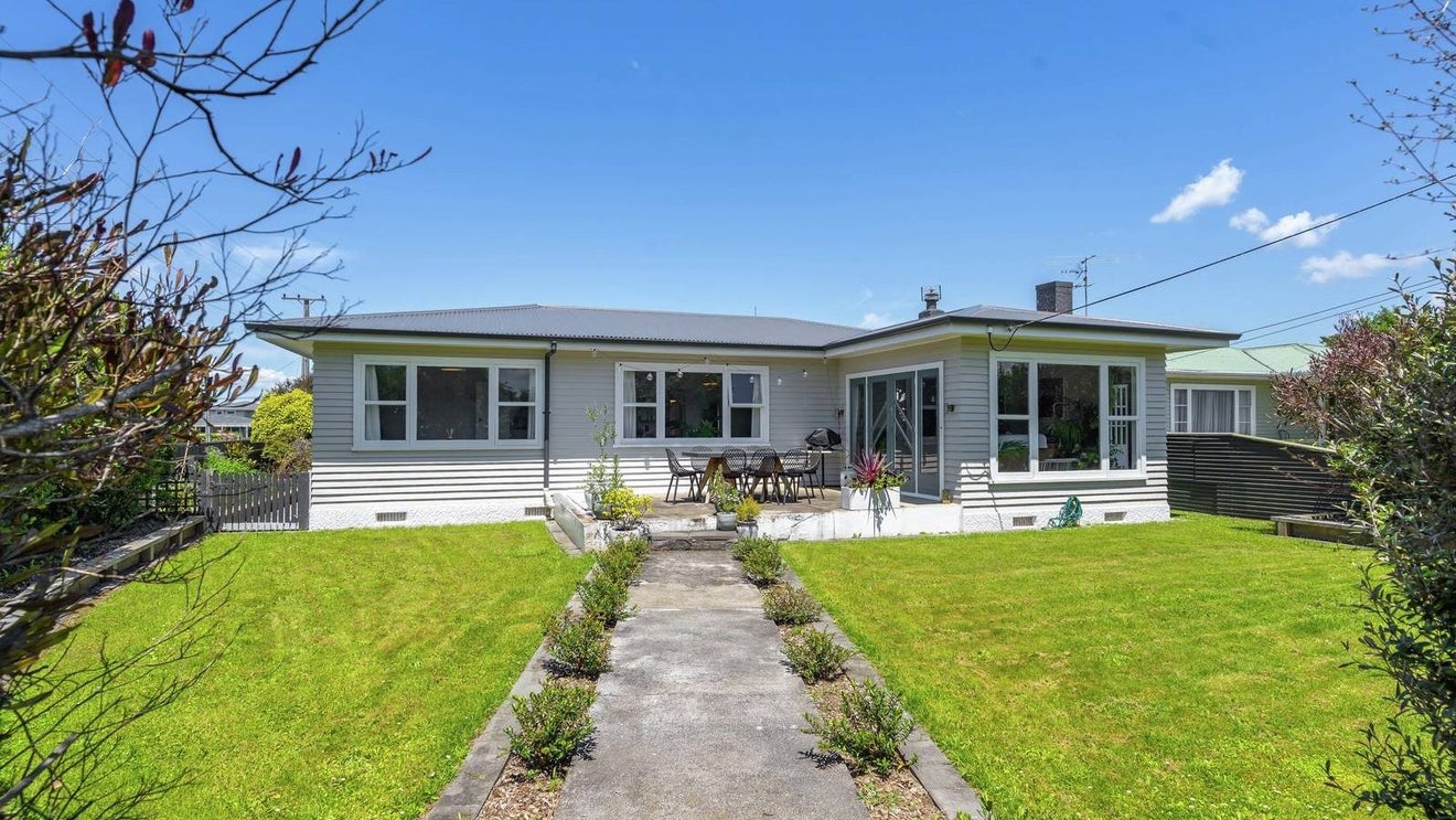 55 York Street, Solway, Masterton - Carousel 1