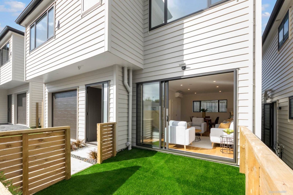 138C Moore Street, Howick, Auckland - Carousel 2