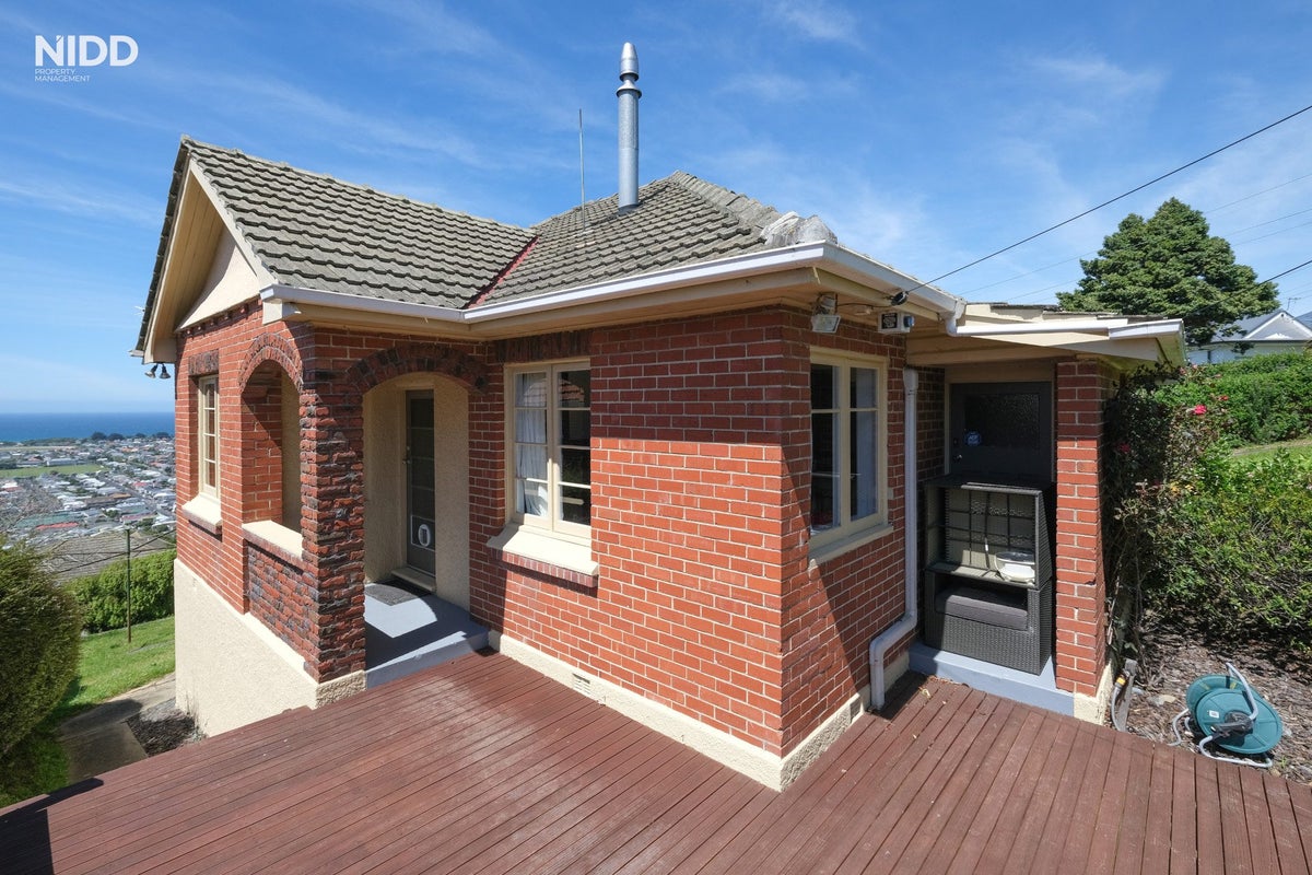 135 Forfar Street, Clyde Hill, Dunedin - Carousel 1
