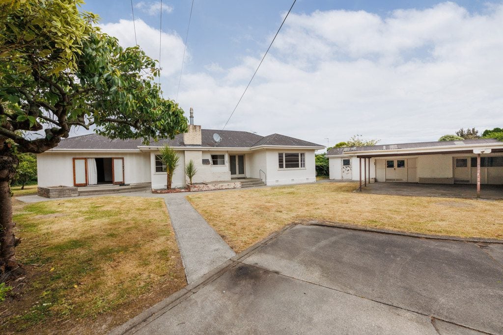 578 Ferguson Street, Terrace End, Palmerston North - Carousel 1