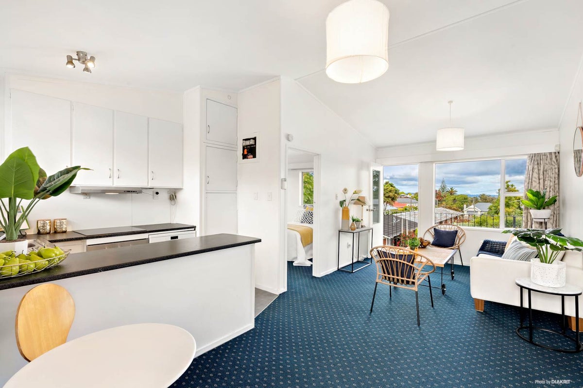 6/62 Grange Road, Mount Eden, Auckland - Carousel 1