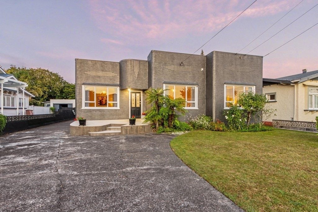 21 Jellicoe Street, Whanganui East, Whanganui - Carousel 35