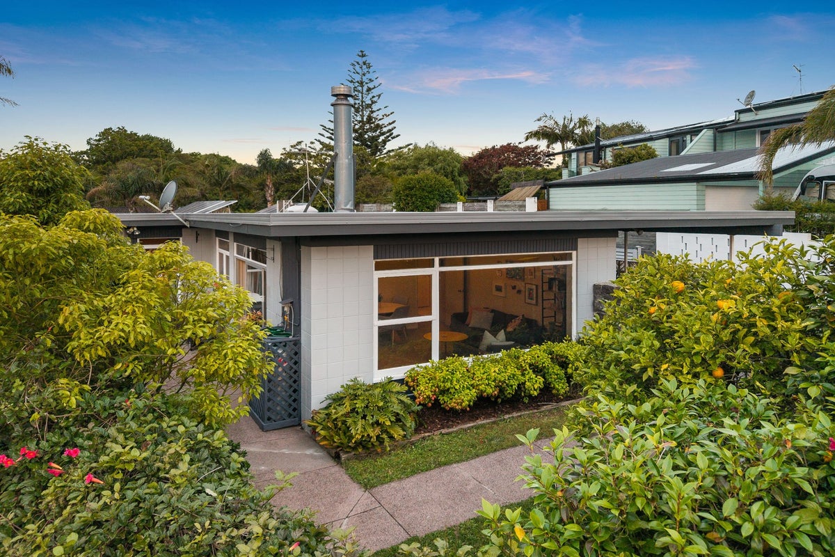 208A Gowing Drive, Meadowbank, Auckland - Carousel 2