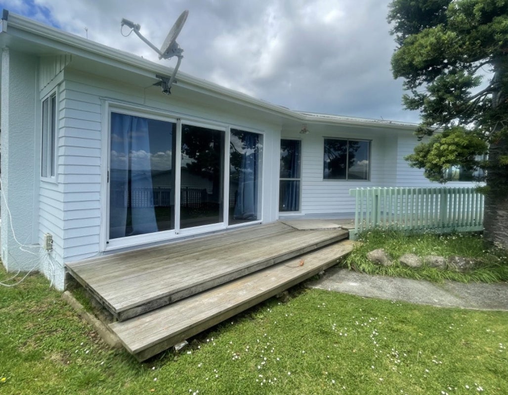 26 Edge Street, Onerahi, Whangarei - Carousel 1