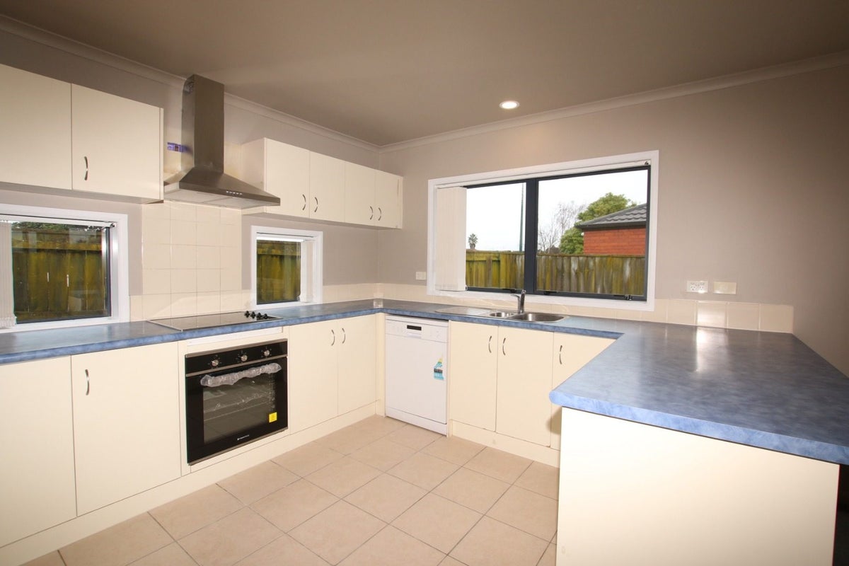 2 Srah Place, East Tamaki, Auckland - Carousel 2