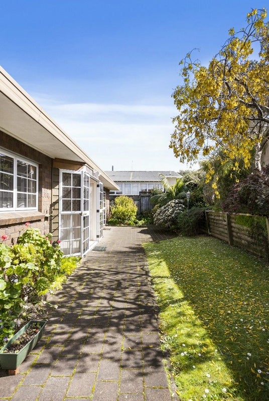 1A Torrance Street, Epsom, Auckland - Carousel 11